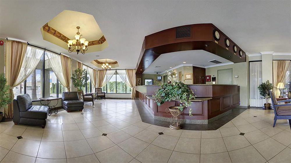 Howard Johnson By Wyndham Reseda Hotel & Suites 로스앤젤레스 외부 사진